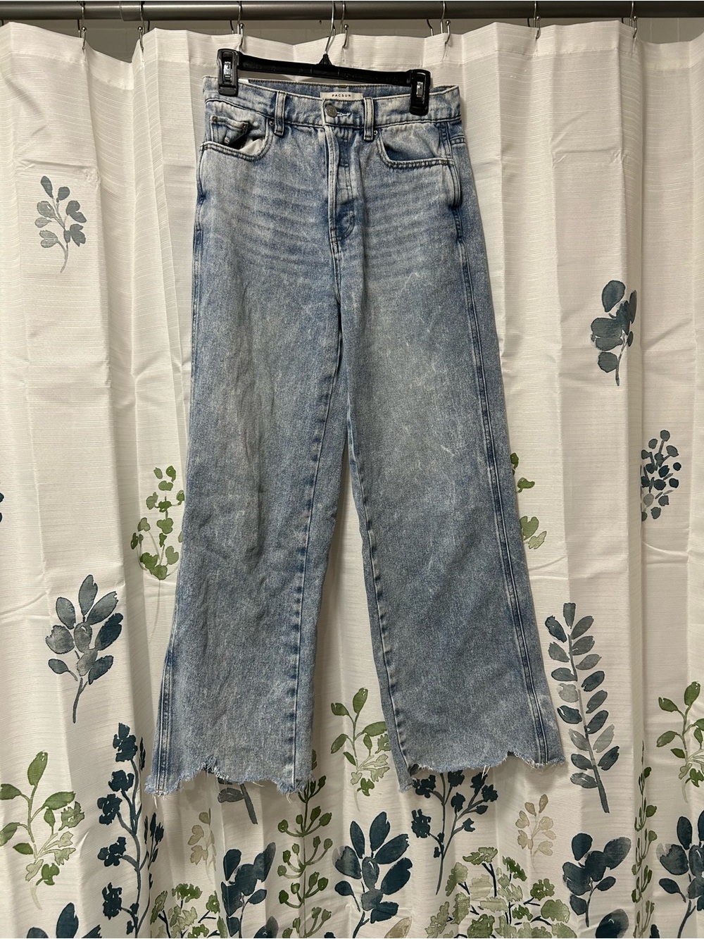 Pacsun Light Wash Women’s Baggy style Jeans